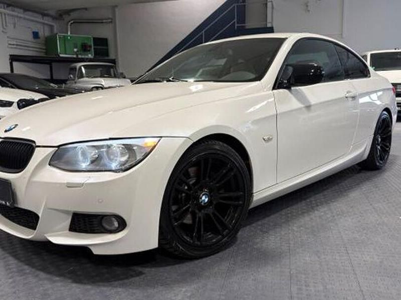 Gebraucht BMW 325 Performance 218 PS (160 kW) 2012 Weiß Coupé