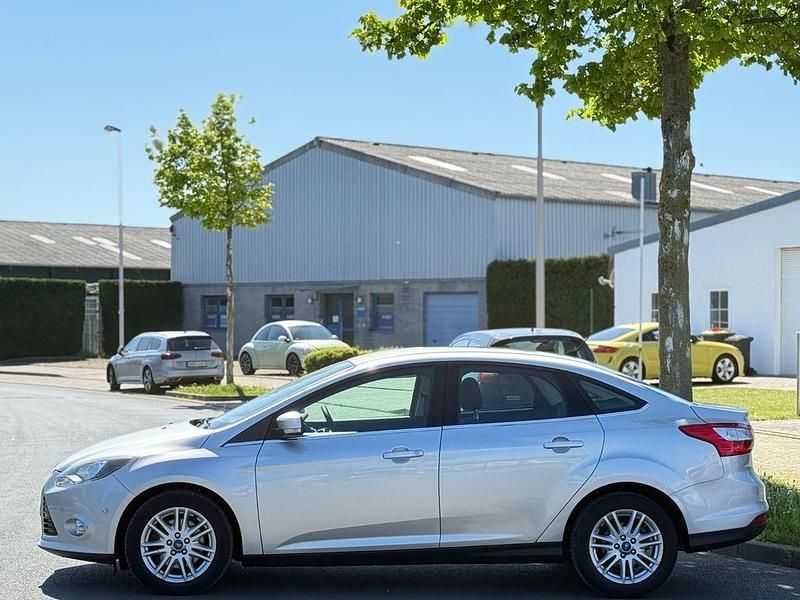 Używany Ford Focus Titanium 150 KM (110 kW) 2011 Szary Sedan/Limuzyna