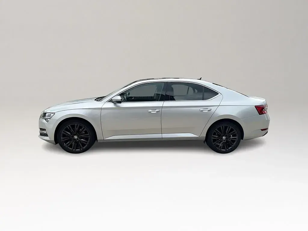 Gebraucht Skoda Superb Style 280 PS (205 kW) 2021 Silber Limousine
