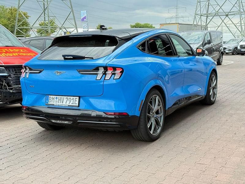 Gebraucht Ford Mustang Premium 269 PS (197 kW) 2023 Blau Limousine