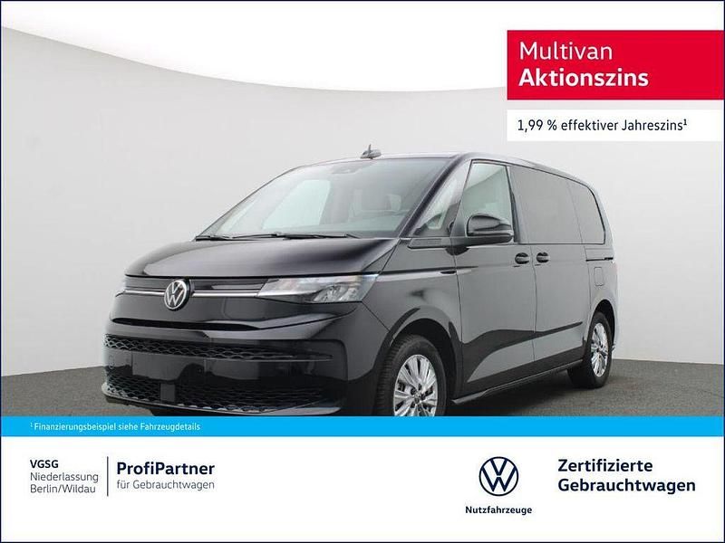 Schwarz (deep black perleffekt (schwarz)) Gebraucht 2025 VW Multivan Life Van | 50.950 € (Guter Preis) - Bild 1/4
