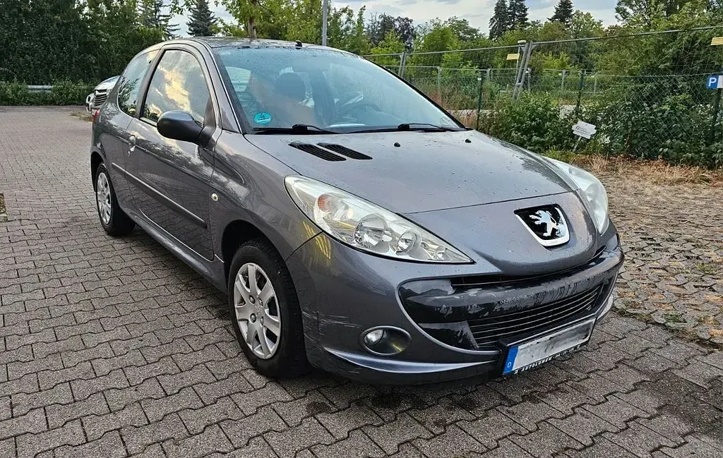 Gebraucht Peugeot 206 60 PS (44 kW) 2009 Grau Limousine