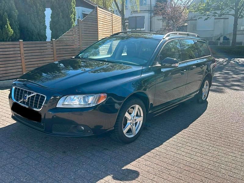 Używany Volvo V70 185 KM (136 kW) 2008 Czarny Kombi