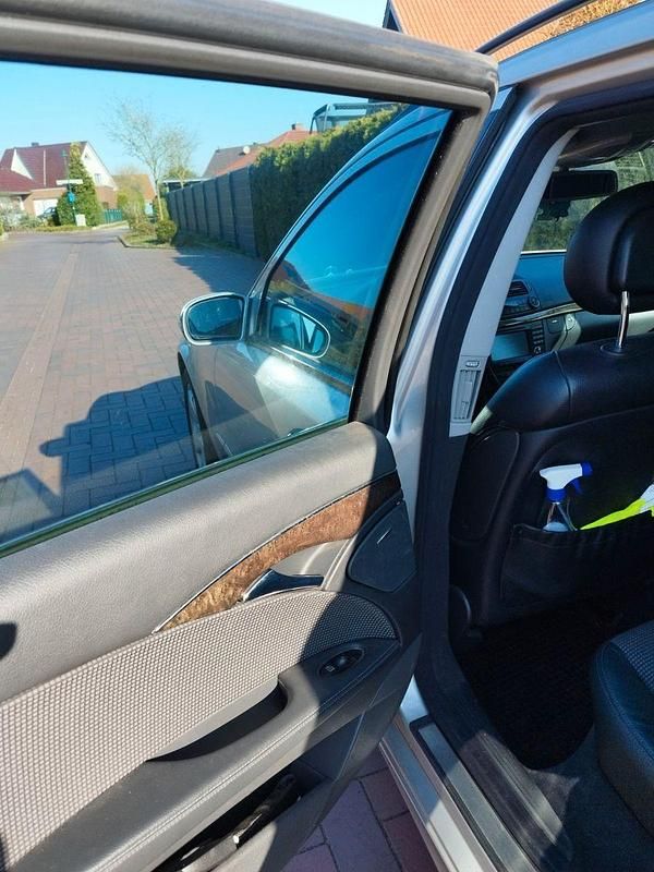 Gebraucht Mercedes E320 Avantgarde 224 PS (164 kW) 2004 Silber Kombi