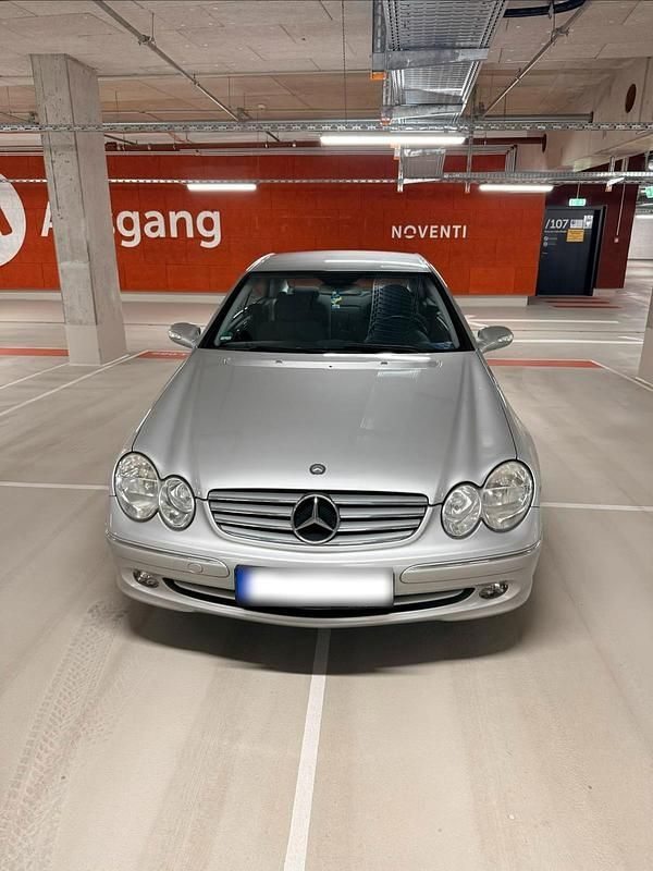 Gebraucht Mercedes CLK200 163 PS (119 kW) 2004 Silber Coupé