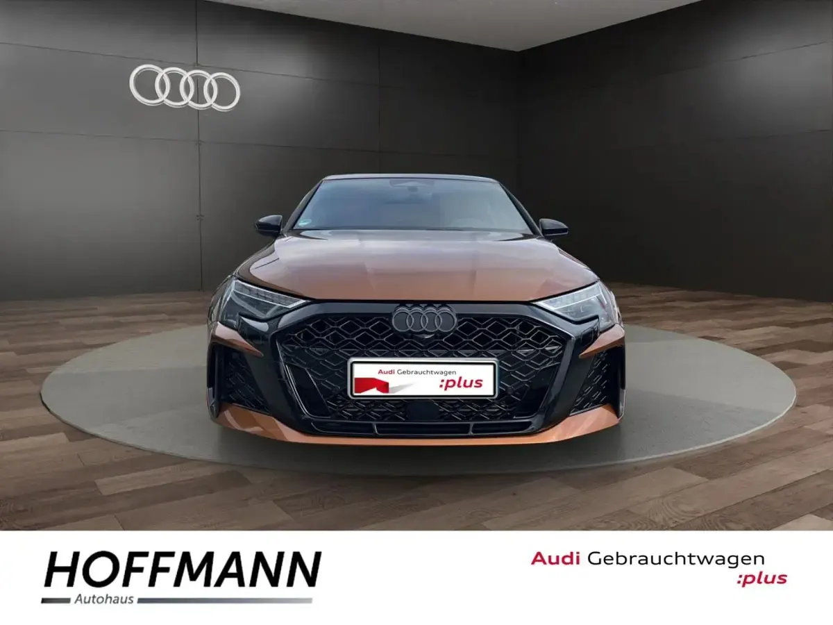 Gebraucht Audi RS3 Sportback Ambiente 400 PS (294 kW) 2026 Ipanemabraun, metallic Kleinwagen