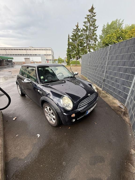 Schwarz Gebraucht 2004 Mini ONE Kleinwagen | 2.500 € (Fairer Preis) - Bild 1/4