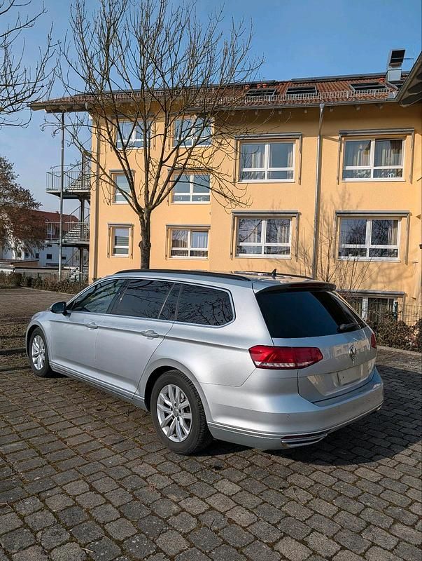 Gebraucht VW Passat 120 PS (88 kW) 2016 Grau Kombi