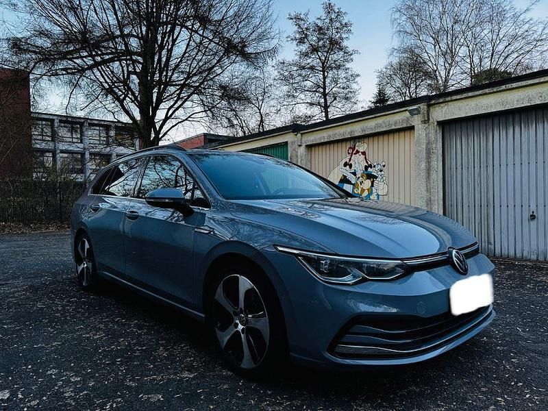 Gebraucht VW Golf VII Style 150 PS (110 kW) 2021 Grau Kleinwagen