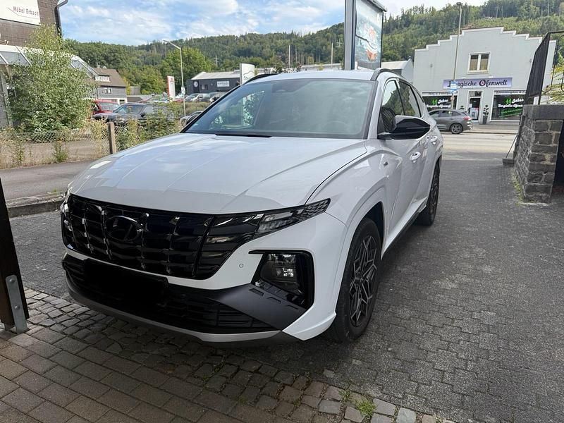 Weiß Gebraucht 2022 Hyundai Tucson N Line SUV | 26.900 € (Fairer Preis) - Bild 1/4