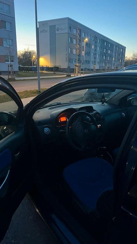 Second-hand Citroën C2 80 CP (58 kW) 2003 Albastru Hatchback