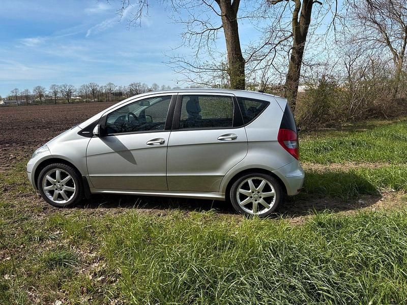 Usata Mercedes A170 116 CV (85 kW) 2008 Argento Utilitaria