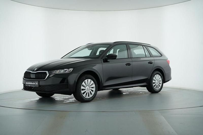 Schwarz Gebraucht 2024 Skoda Octavia Essence Kombi | 25.489 € (Superpreis) - Bild 1/4