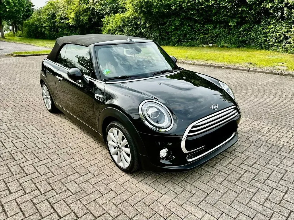 Gebraucht Mini Cooper 136 PS (100 kW) 2019 Schwarz Kleinwagen