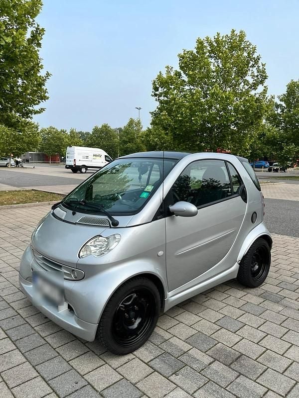 Silber Gebraucht 2004 Smart ForTwo Coupé Brabus Kleinwagen | 1.700 € (Fairer Preis) - Bild 1/4