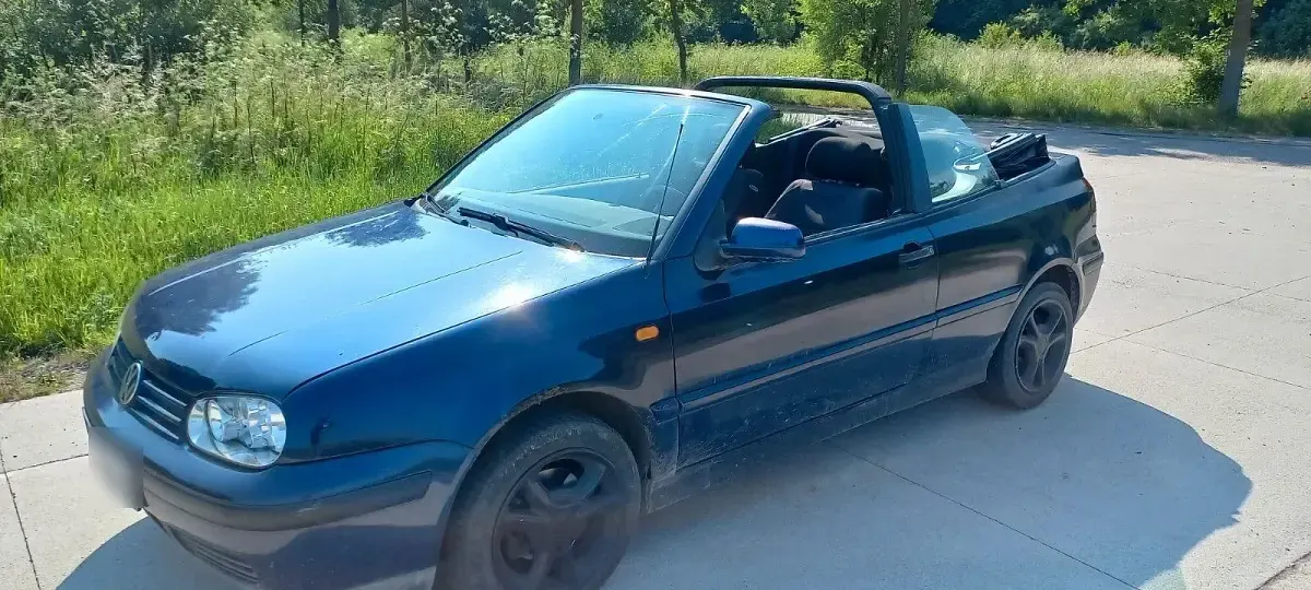Gebraucht VW Golf Classicline 75 PS (55 kW) 1999 Blau Cabrio