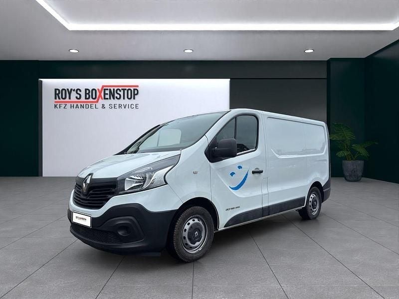 Weiß Gebraucht 2017 Renault Trafic Komfort Van / Kleinbus | 9.490 € (Fairer Preis) - Bild 1/4
