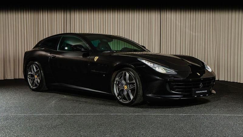 Gebraucht Ferrari GTC4Lusso 610 PS (448 kW) 2018 Schwarz Kombi