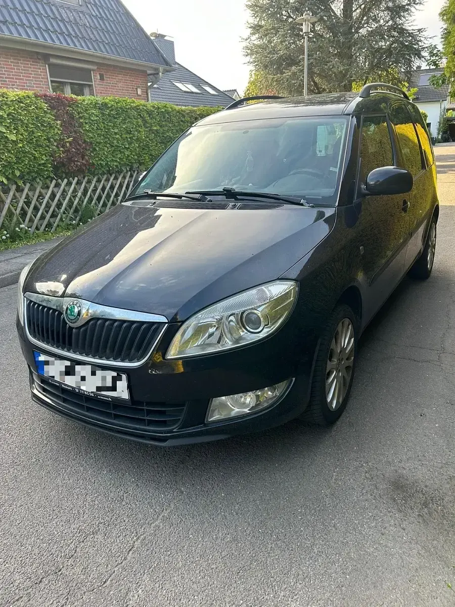 Gebraucht Skoda Roomster 105 PS (77 kW) 2012 Schwarz Van / Kleinbus