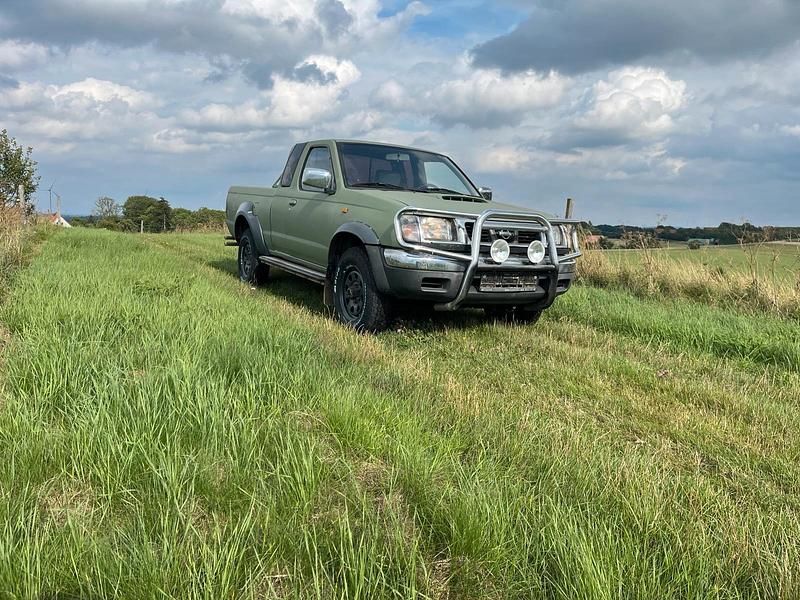 Gebraucht Nissan Navara 103 PS (75 kW) 1999 Pickup
