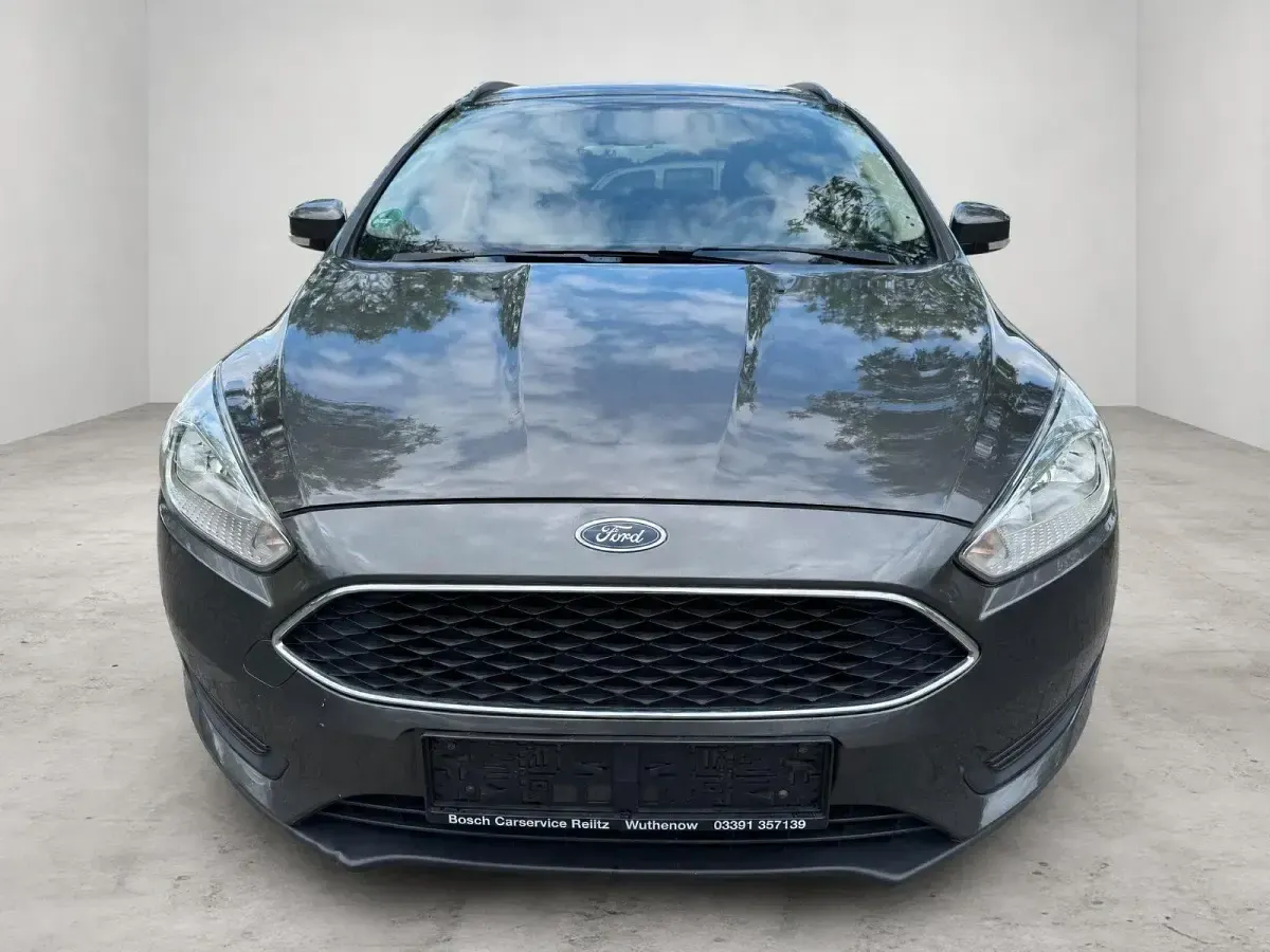Gebraucht Ford Focus 125 PS (91 kW) 2015 Grau Kombi