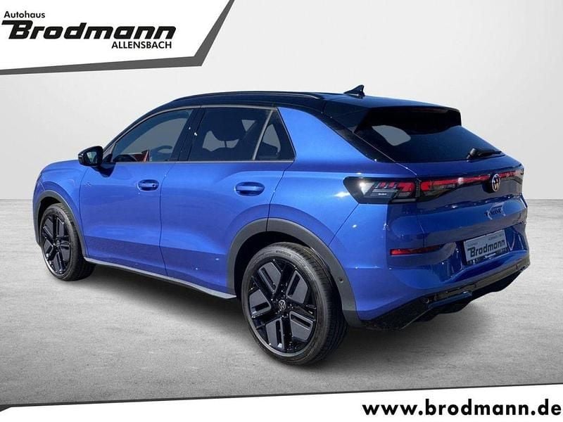 Neu VW T-Roc R-line 150 PS (110 kW) 2026 Blau SUV