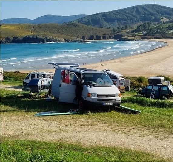 Grau Gebraucht 2000 VW T4 Van | 7.400 € (Etwas zu teuer) - Bild 1/4