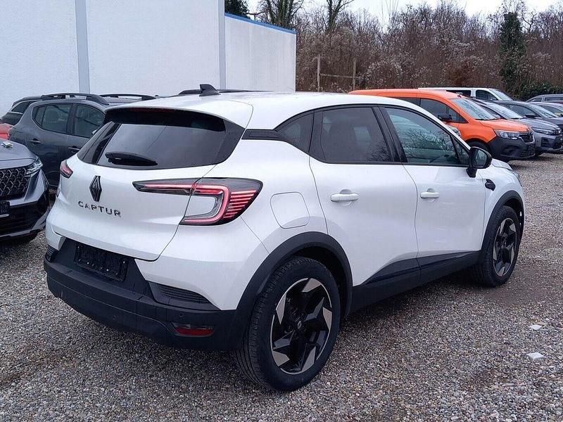 Gebraucht Renault Captur Techno 158 PS (116 kW) 2025 Perlmuttweiß SUV