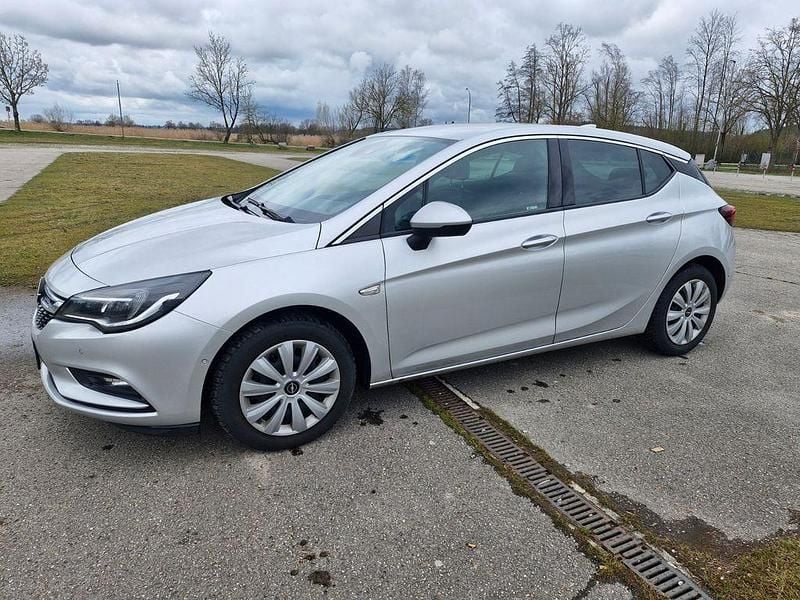Gebraucht Opel Astra Innovation 110 PS (80 kW) 2017 Silber Limousine