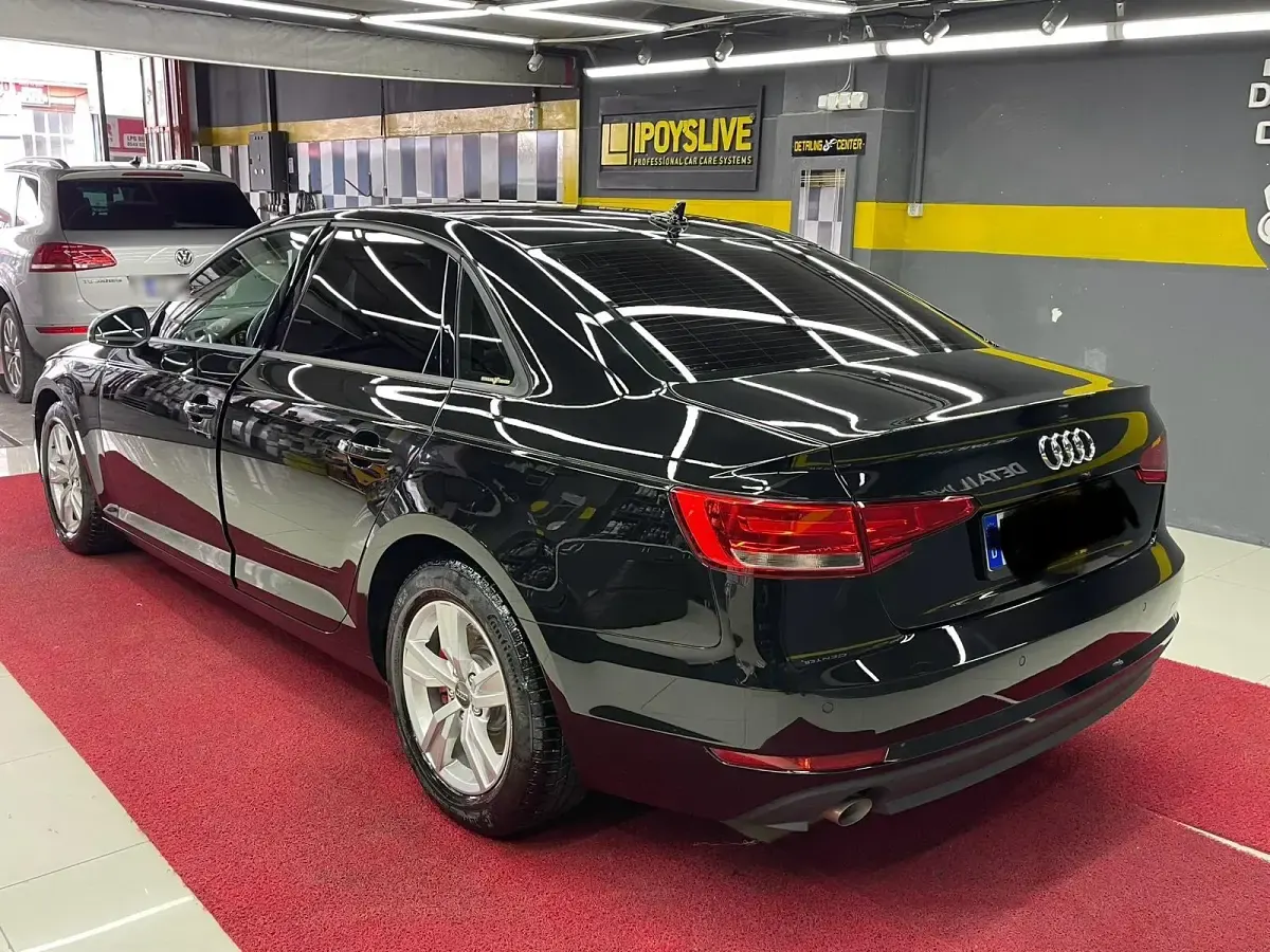 Gebraucht Audi A4 Ambiente 150 PS (110 kW) 2016 Schwarz Limousine