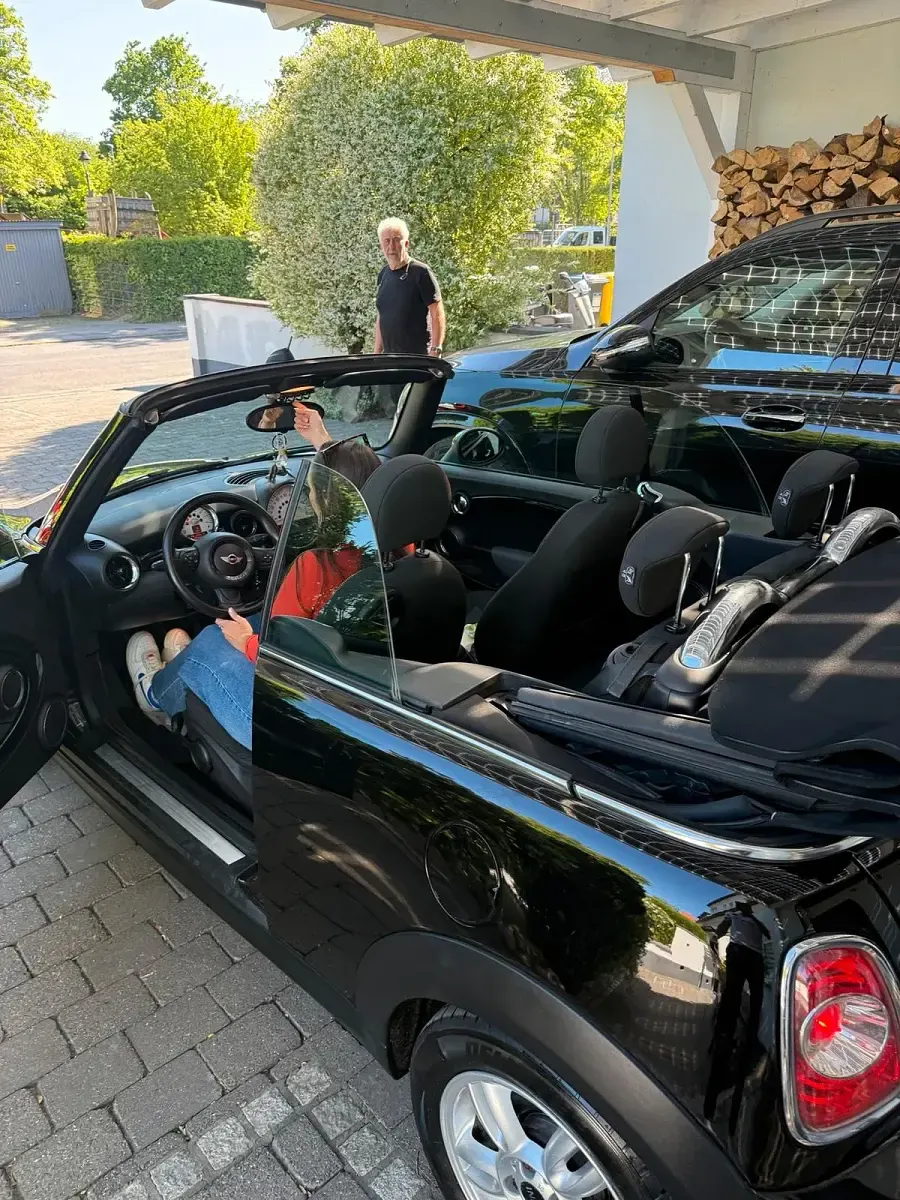 Gebraucht Mini One Cabriolet 98 PS (72 kW) 2012 Schwarz Cabrio