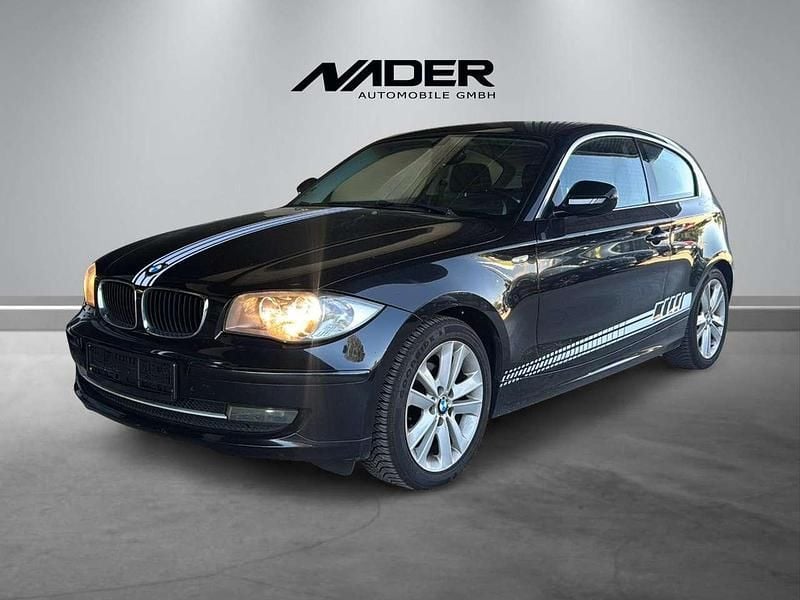 Black sapphire metallic Gebraucht 2010 BMW 118 Kleinwagen | 3.490 € (Guter Preis) - Bild 1/4