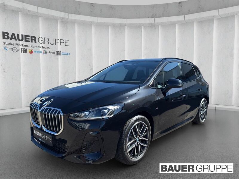 Schwarz Gebraucht 2025 BMW 218 Active Tourer M Sport Van / Kleinbus | 43.930 € (Etwas zu teuer) - Bild 1/4