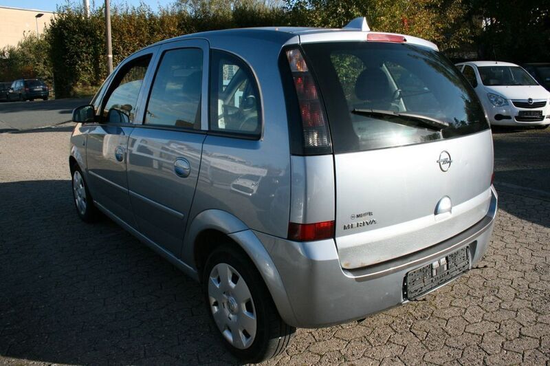 Gebraucht Opel Meriva Edition 90 PS (66 kW) 2006 Silber Van / Kleinbus