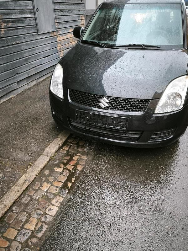 Gebraucht Suzuki Swift 92 PS (67 kW) 2009 Schwarz Kleinwagen