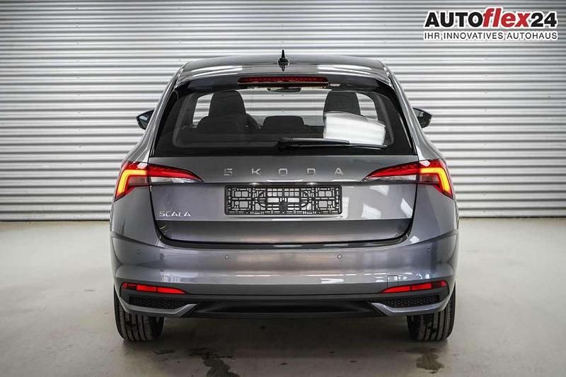 Neu Skoda Scala Selection 116 PS (85 kW) 2026 Graphite grau metallic (5x) Kleinwagen