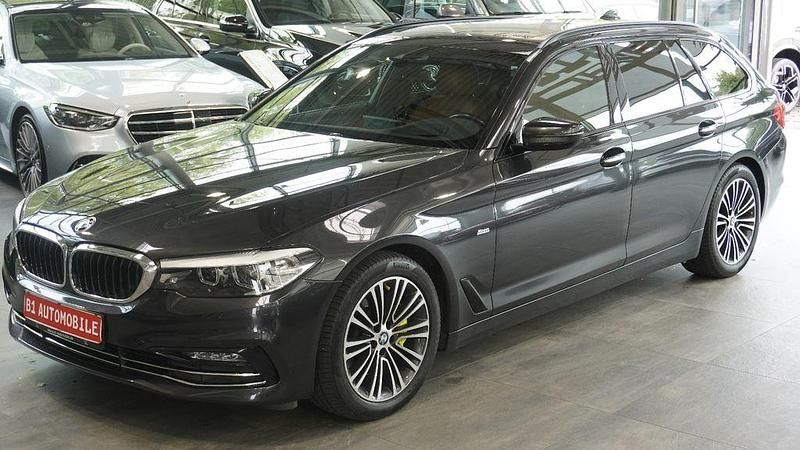 Grau Gebraucht 2017 BMW 530 Sport Line Kombi | 25.491 € (Fairer Preis) - Bild 1/4