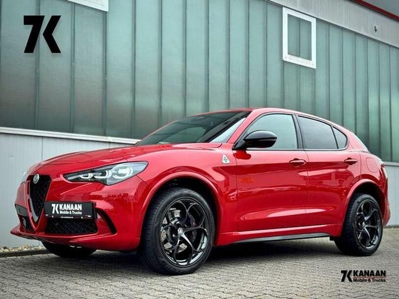 Rot Gebraucht 2024 Alfa Romeo Stelvio Quadrifoglio SUV | 67.473 € (Teuer) - Bild 1/4