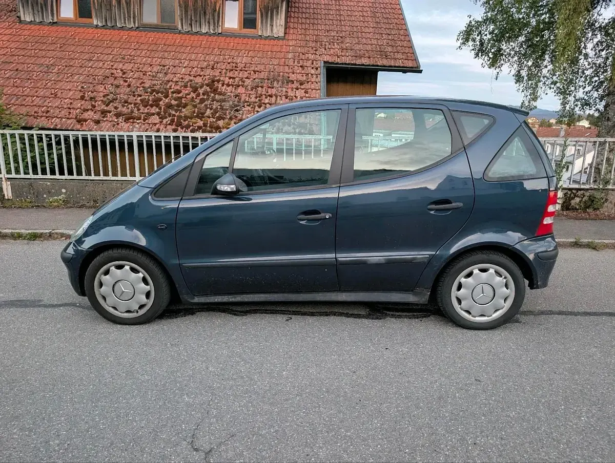 Gebraucht Mercedes A160 102 PS (75 kW) 2004 Blau Kleinwagen