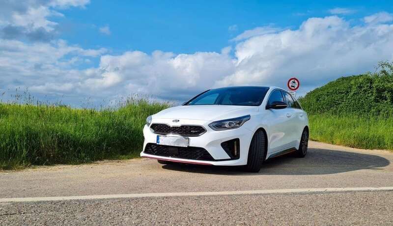 Weiß Gebraucht 2020 Kia ProCeed GT Kleinwagen | 24.099 € (Fairer Preis) - Bild 1/3