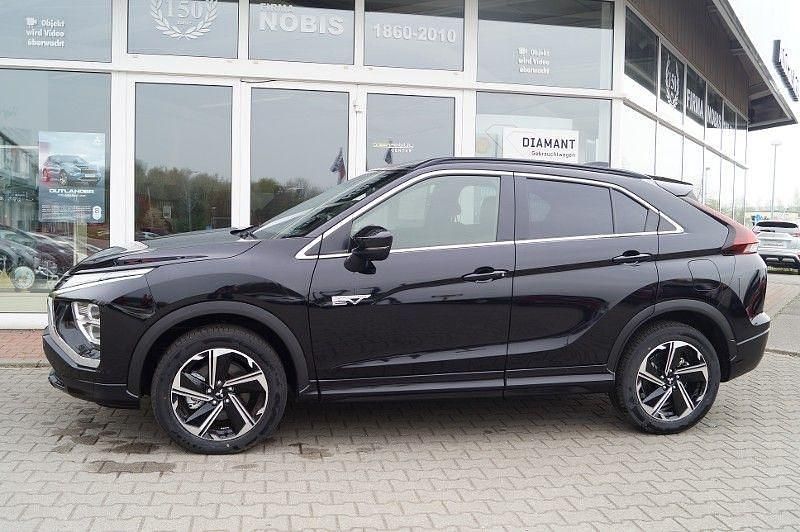 Schwarz Neu 2025 Mitsubishi Eclipse Cross Select SUV | 34.980 € - Bild 1/4