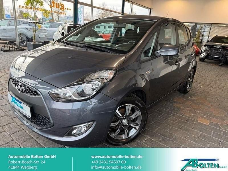 Gebraucht Hyundai ix20 125 PS (91 kW) 2017 Grau Kleinwagen