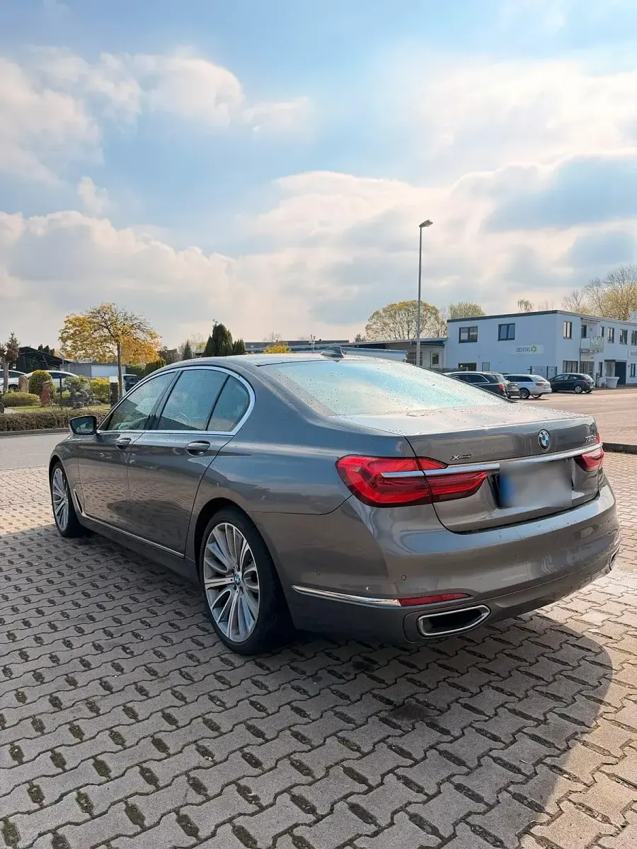 Brugt BMW 730 Executive 2016 Grå Sedan
