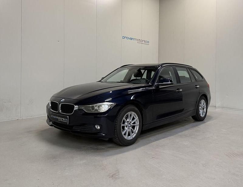 Gebraucht BMW 318 136 PS (100 kW) 2014 Blau Kombi