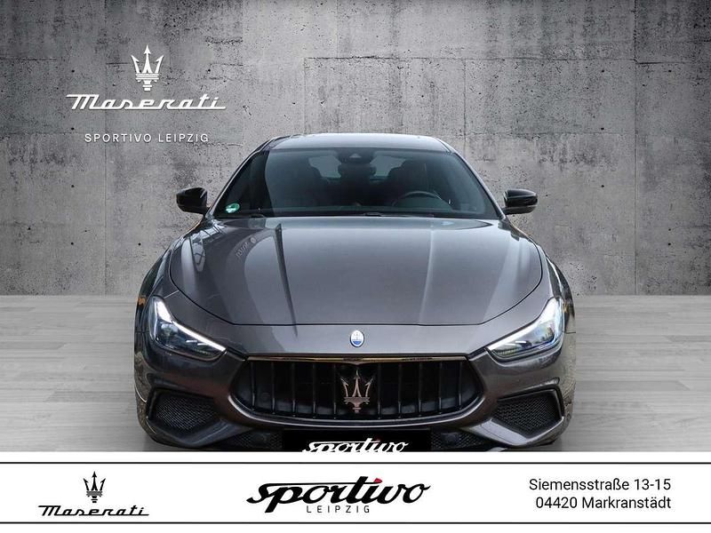 Grau Gebraucht 2021 Maserati Ghibli Limousine | 85.666 € - Bild 1/4