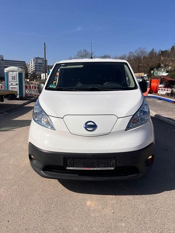 Gebraucht Nissan e-NV200 Premium Edition 80 kW (109 PS) 2017 Weiß Van / Kleinbus