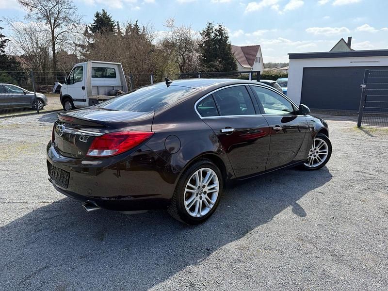 Gebraucht Opel Insignia 260 PS (191 kW) 2011 Braun Limousine