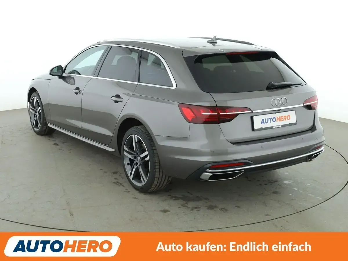Używany Audi A4 Advanced 190 KM (139 kW) 2019 Szary Kombi