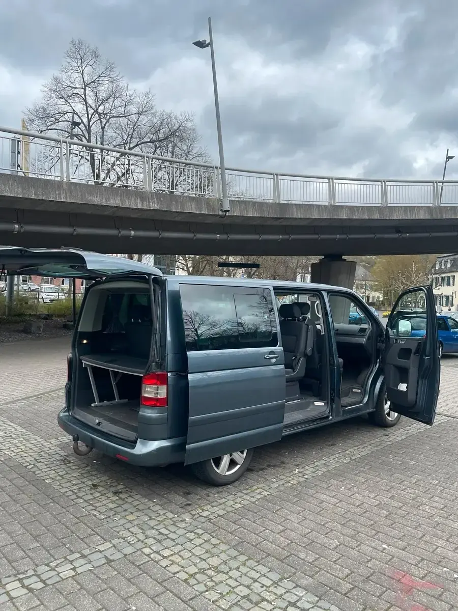 Używany VW T5 Edition 174 KM (127 kW) 2005 Szary Van