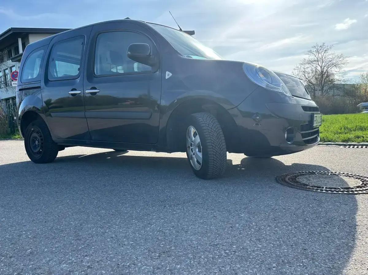 Gebraucht Renault Kangoo 106 PS (77 kW) 2013 Schwarz Van / Kleinbus